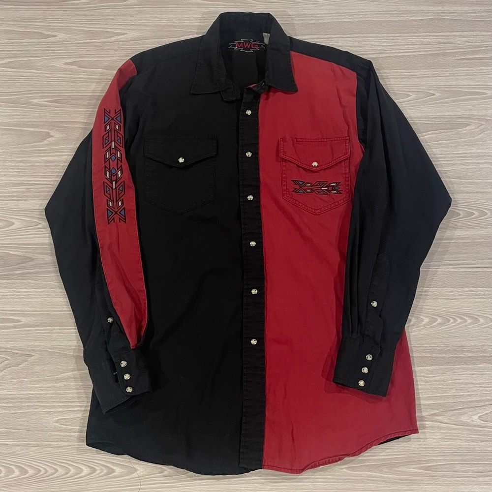 Vintage MWG Western Aztec Shirt Button Up Pearl Snaps Red Black Mens Size Medium